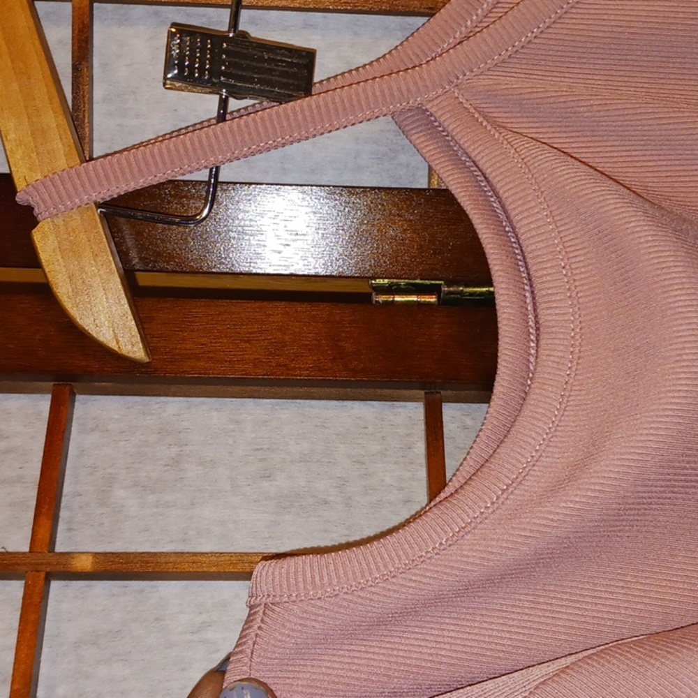 Women's Top - Picture 5 of 9